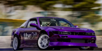 Uber Drift: la experiencia que ofrece viajes a más de 100 km/h con pilotos profesionales 2 Uber presenta Uber Drift