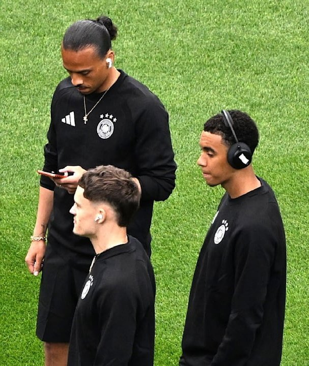 La FIFA cubrió el logo de Beats en los audífonos de Jamal Musiala y la marca respondió así 2 image 128