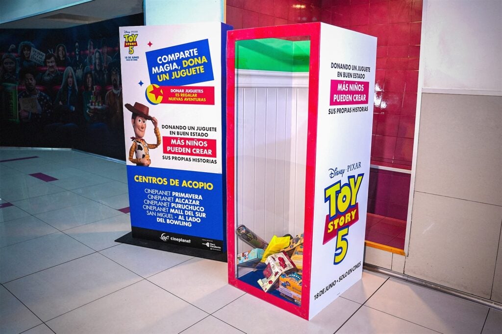 Cinecolor, Cineplanet y Perú Pendiente impulsan donación de juguetes durante el estreno de Toy Story 5 3 donación de juguetes