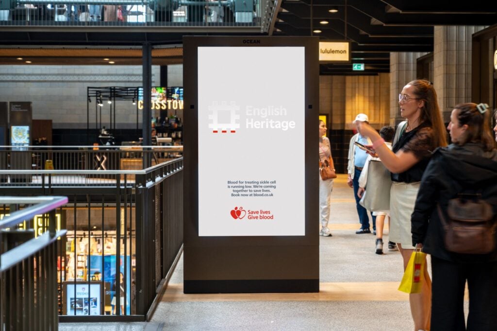 NHS interviene logos de marcas reconocidas para visibilizar la escasez de sangre 3 nl