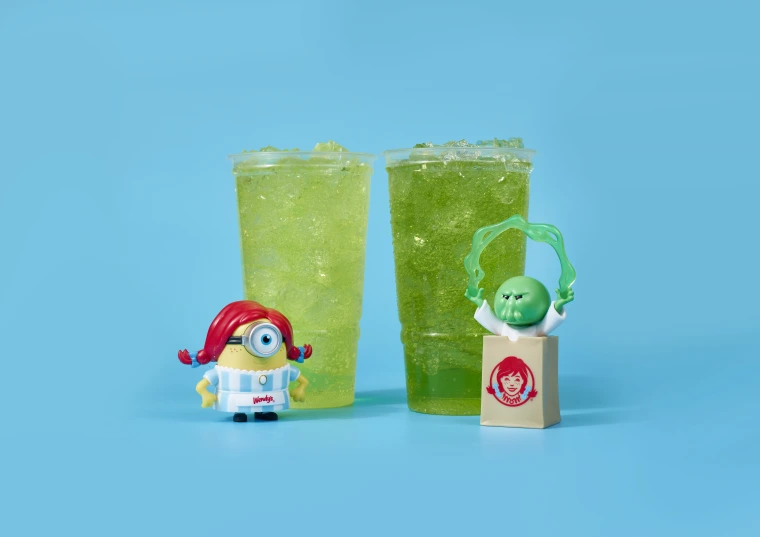 Wendy's se llena de Minions: así es el menú inspirado en la nueva película 4 wendys minions themed beverages eb 260608 3aef9a