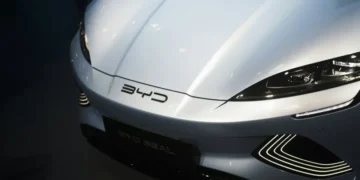 Compañía tecnológica presenta un sistema con IA que revisa debajo del auto antes de arrancar 3 Compania tecnologica