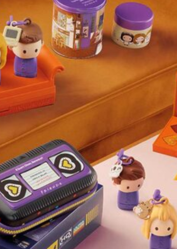 MercadoNegro 32 Friends vuelve con una colección que convierte sus escenas más icónicas en maquillaje