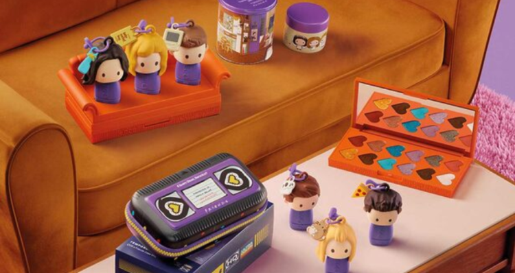 Friends vuelve con una colección que convierte sus escenas más icónicas en maquillaje 1 Friends vuelve con una colección que convierte sus escenas más icónicas en maquillaje