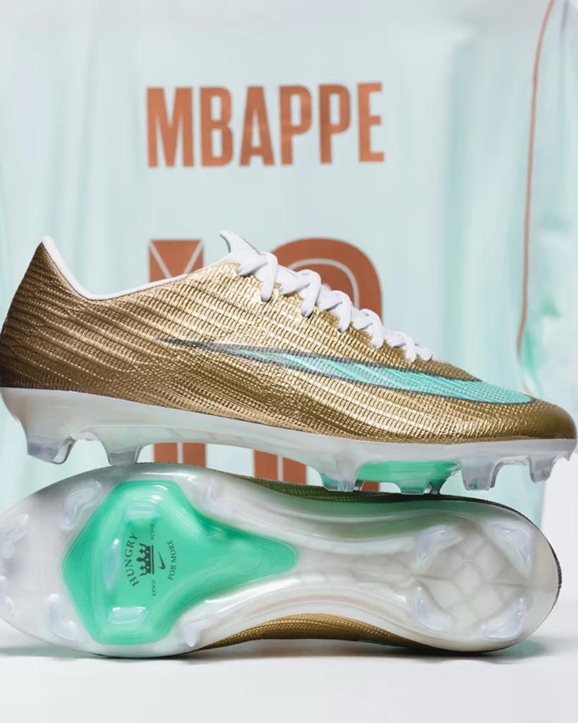 Nike celebra la Bota de Oro de Kylian Mbappé con una edición especial de los Mercurial 2 Diseno sin titulo 38