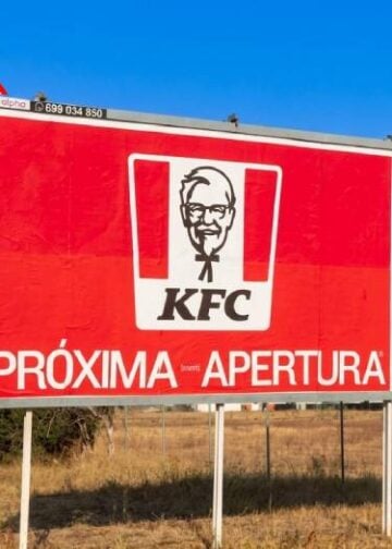 MercadoNegro 37 KFC trollea a un usuario de X con una inesperada accion OOH