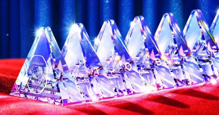 Toblerone Crystal bar: la "barra de chocolate" más lujosa creada con cristales Swarovski 1 PORTADA MN 2026 07 06T124245.589