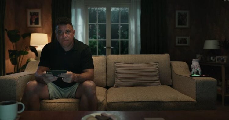 Ronaldo Nazario se enfrenta a "Dedos" de Merlina en el nuevo spot de Netflix Games 1 PORTADA MN 2026 07 09T172242.444
