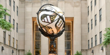 adidas convierte el Rockefeller Center en una vitrina para el balón de la final del Mundial 2026 3 adidas convierte el Rockefeller Center en una vitrina para el balón de la final del Mundial 2026