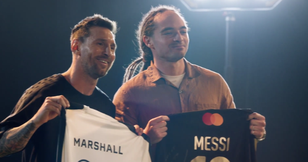Messi busca a un fan para intercambiar camisetas en la nueva campaña de Mastercard 3 Messi busca a un fan para intercambiar camisetas en la nueva campaña de Mastercard