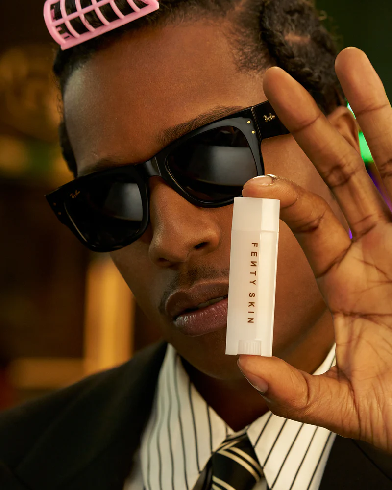 Rihanna y A$AP Rocky protagonizan la nueva campaña de Fenty Skin con un mensaje a favor del uso de protector solar 4 image 153