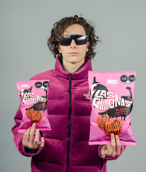 Robegrill lanza papas fritas con refrencia a su icónica frase "¡Que chille!" 2 Un snack inspirado en el sello personal de Robegrill