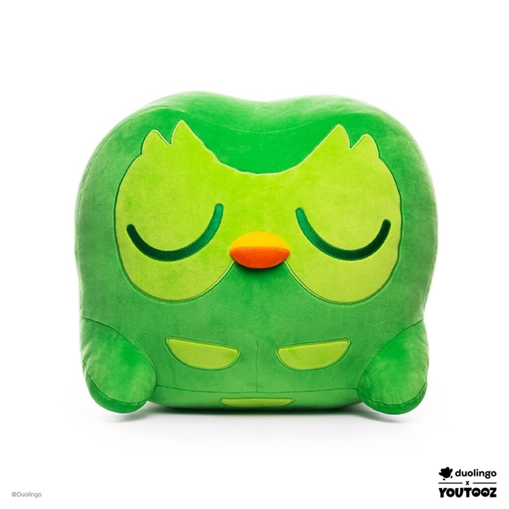Duolingo convierte a Duo en colección de peluches: modelos, precios y lanzamiento 3 time for your daily lesson ⌚️the debut @duolingo x youtooz plushie collection releases on july 1 4