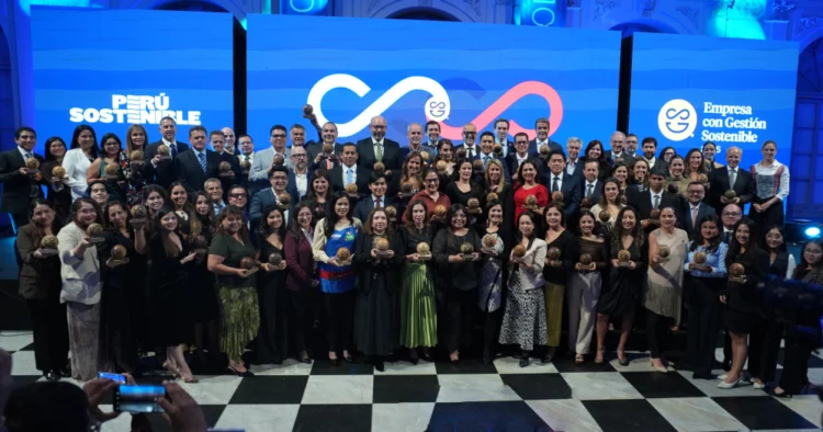 Así se vivió la Ceremonia de Empresa con Gestión Sostenible 2025 1 Asi se vivio la Ceremonia de Reconocimiento del Distintivo EGS 2025