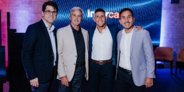 Global Vía Pública evoluciona: presenta VERTIA Group y apuesta por el futuro de la publicidad urbana 2 CAAS