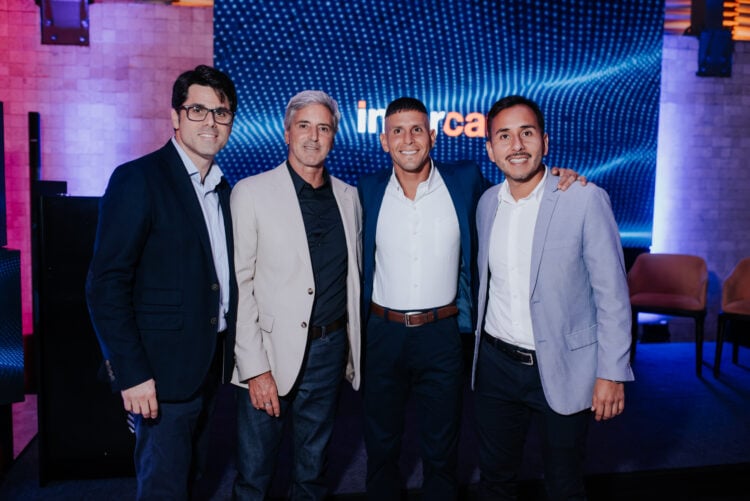 Global Vía Pública evoluciona: presenta VERTIA Group y apuesta por el futuro de la publicidad urbana 1 CAAS