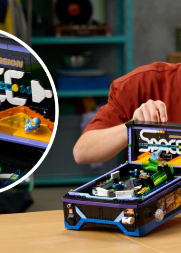 MercadoNegro 30 LEGO presenta una máquina de pinball funcional con temática espacial