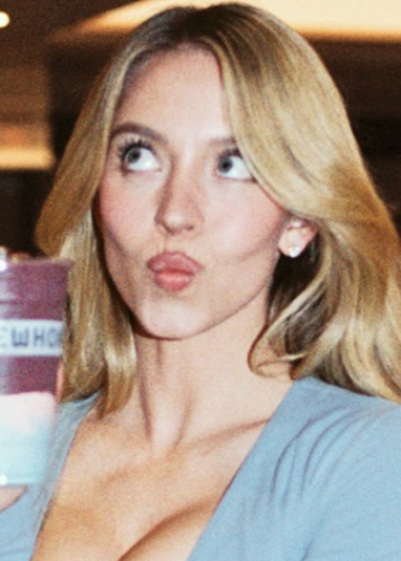 MercadoNegro 39 Sydney Sweeney y Erewhon lanzan un smoothie inspirado en su desayuno favorito con fines benéficos