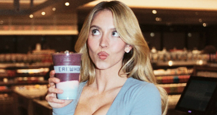 Sydney Sweeney y Erewhon lanzan un smoothie inspirado en su desayuno favorito con fines benéficos 1 Sydney Sweeney y Erewhon lanzan un smoothie inspirado en su desayuno favorito con fines benéficos