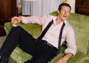 Callum Turner se convierte en el nuevo rostro global de Johnnie Walker Blue Label