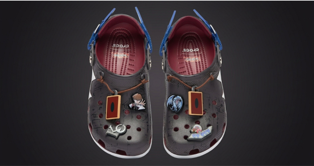 Yu-Gi-Oh! x Crocs: la colección que convierte a Yugi, Kaiba y dos cartas clásicas en calzado 2 Diseno 45 2