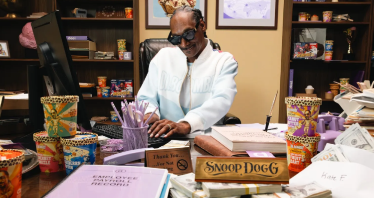 Snoop Dogg ofrece US$10,000 al mes por probar helados: así puedes postular 1 Snoop Dogg ofrece US$10,000 al mes por probar helados: así puedes postular
