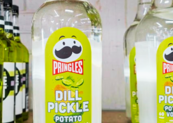 ¿Vodka con sabor a Pringles? Sugarlands presenta una nueva bebida de pepinillo