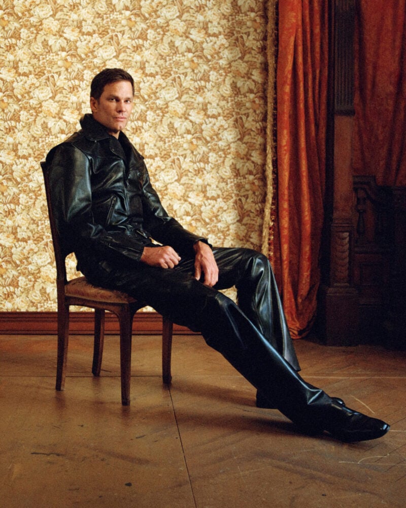 Gucci presenta su nueva campaña con Kate Moss, Shawn Mendes y Tom Brady 2 GUCCI PRIMAVERA ADV CAMPAIGN TOM BRADY 800x1000 1