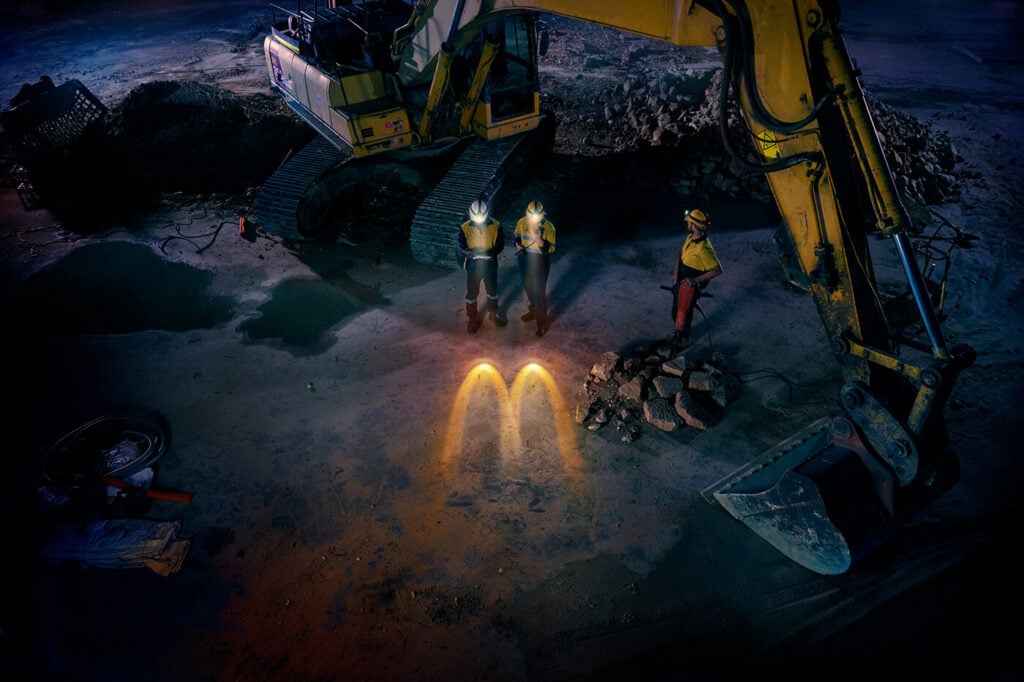McDonald's convierte escenas de la noche en una campaña de sus locales 24 horas 5 McDonalds Mac Your Night 6