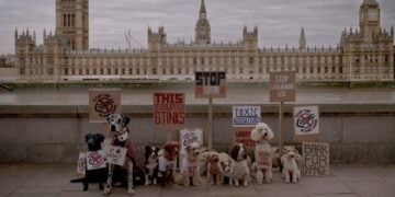 "Fue el perro": marca británica convierte la clásica excusa para ocultar gases en una campaña 2 PORTADA MN 2026 08 24T101116.345