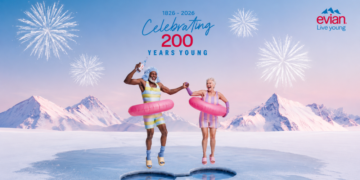Evian celebra 200 años con botellas de Jeff Koons y ediciones deportivas