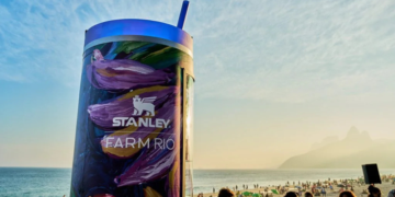 Stanley y FARM Rio llevan una máquina expendedora gigante a Río