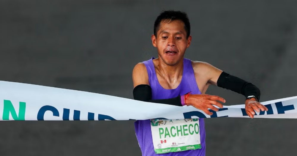Electrolit llevó su estrategia de hidratación al Maratón CDMX 2026 3 Electrolit llevó la hidratación desde los 5K hasta la meta