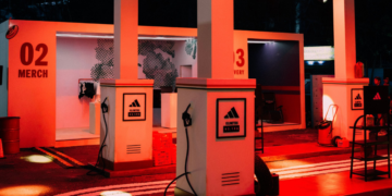 adidas crea una "gasolinera" para que corredores de la Maratón de México 2026 puedan recargar energía 2 adidas crea una "gasolinera" para que corredores de la Maratón de México 2026 puedan recargar energía