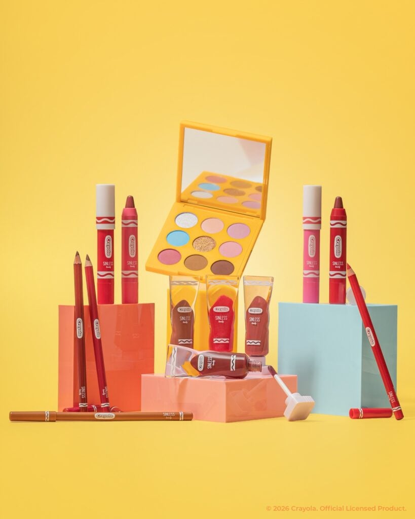 Crayola lleva su identidad al mundo beauty con una colección oficial de maquillaje 4 SaveClip.App 768555068 18138955000593528 6139080595841225243 n