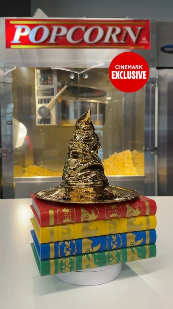 Cinemark convierte el Sombrero Seleccionador en una palomera para celebrar los 25 años de Harry Potter 3 Cinemark convierte el Sombrero Seleccionador en una palomera para celebrar los 25 años de Harry Potter.