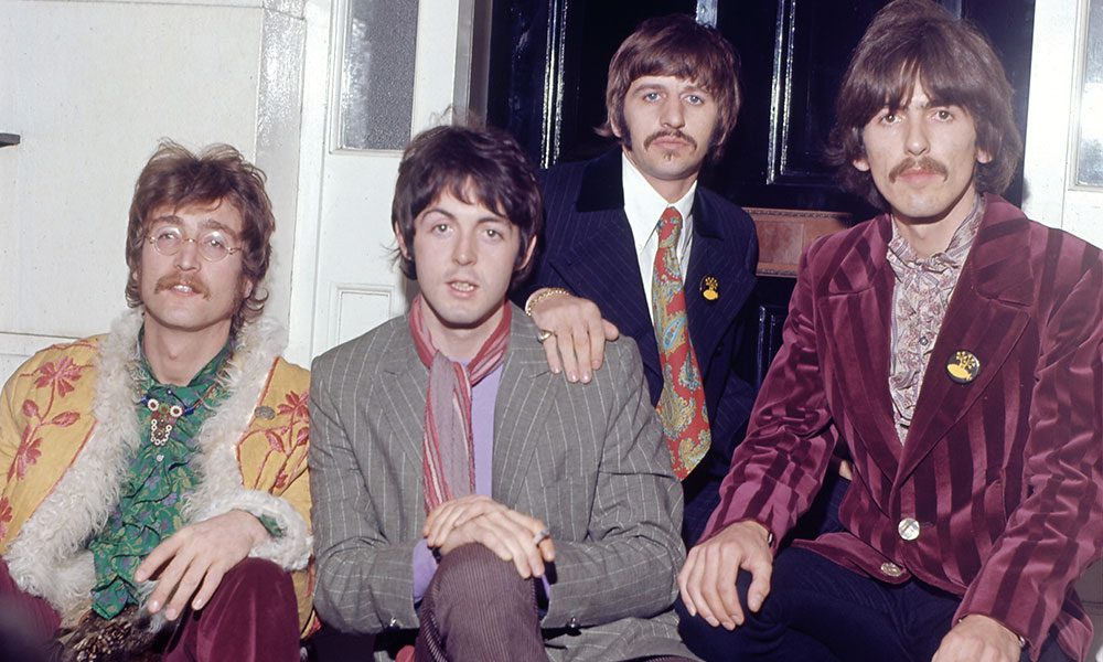 The Beatles amplía su universo de merchandising tras acuerdo global con Universal Music 2 The Beatles amplía su universo de merchandising tras acuerdo global con Universal Music.