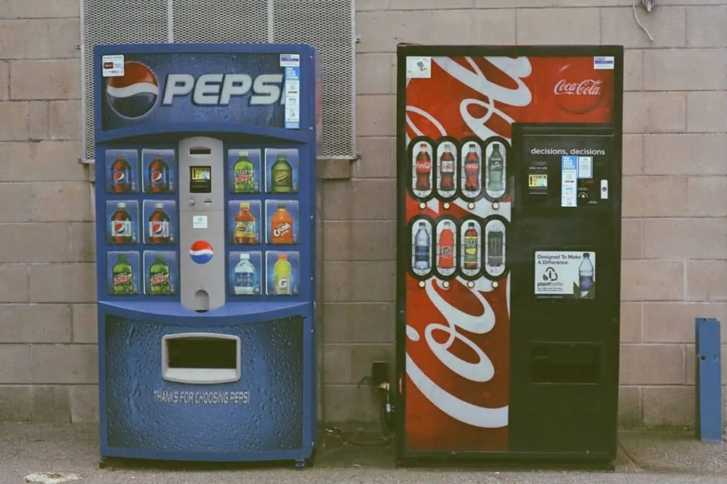 Pepsi se burla del rediseño del logo de Coca-Cola con una divertida parodia 5 image 30