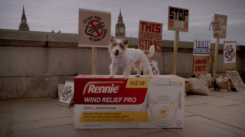 "Fue el perro": marca británica convierte la clásica excusa para ocultar gases en una campaña 4 marca británica convierte la clásica excusa para ocultar gases en una campaña.