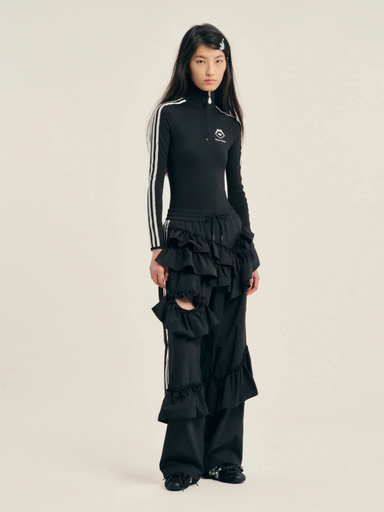adidas Originals reinventa el sportswear con esta colección de estética romántica 6 02 017 3c7a67ef 311f 47f6 ba1a ff1ff8e8b1fb