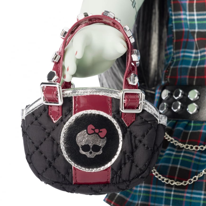 Monster High x American Girl: así luce la nueva muñeca inspirada en Frankie Stein 2 1788156126 youloveit com american girl frankie stein10