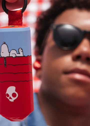 MercadoNegro 22 Skullcandy x Peanuts: así son los audífonos de Snoopy