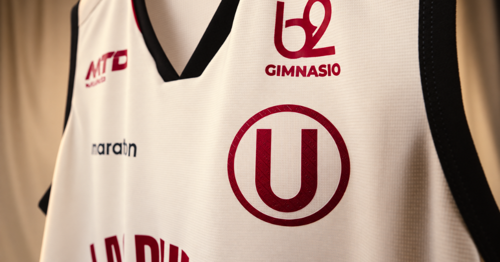 Universitario presenta su nueva camiseta de vóley para la temporada 2026/27 2 Universitario presenta su nueva camiseta de vóley para la temporada 2026/27