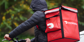 DoorDash pagará US$131,5 millones tras investigación por pagos a repartidores en Nueva York 2 DoorDash pagará US$131,5 millones tras investigación por pagos a repartidores en Nueva York. Foto: REUTERS/Carlo Allegri