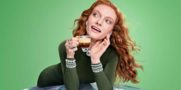 Nespresso x Swarovski lleva los cristales a una colección de café por Navidad 2 Nespresso x Swarovski lleva los cristales a una colección de café