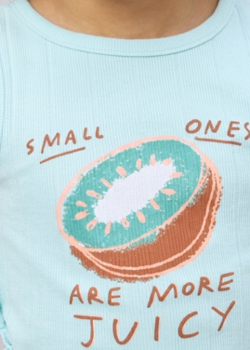 MercadoNegro 32 El Corte Inglés retira una camiseta infantil tras la polémica por el mensaje "Small ones are more juicy"