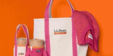 Dunkin y L.L.Bean lanzan suéteres para vasos en una nueva colaboración 3 Dunkin x L.L.Bean