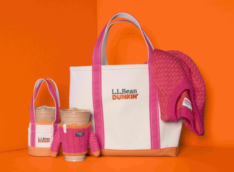Dunkin y L.L.Bean lanzan suéteres para vasos en una nueva colaboración 1 Dunkin x L.L.Bean