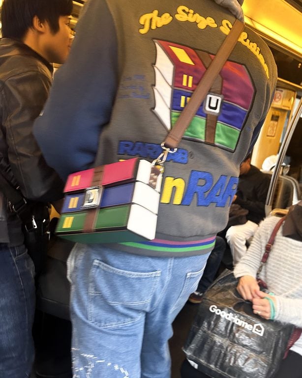 WinRAR transforma su logo en cartera: ¿en qué consiste el accesorio? 2 GjMRTRsXoAAdY7z 614x768 1