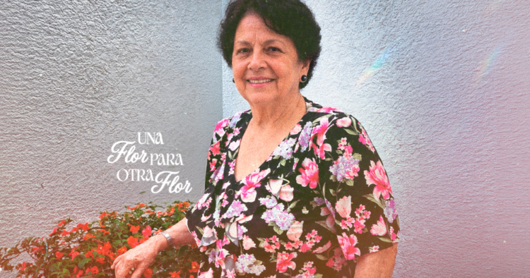 Cavallaro celebra la primavera con las clásicas blusas floreadas de las abuelitas 1 Nota 37